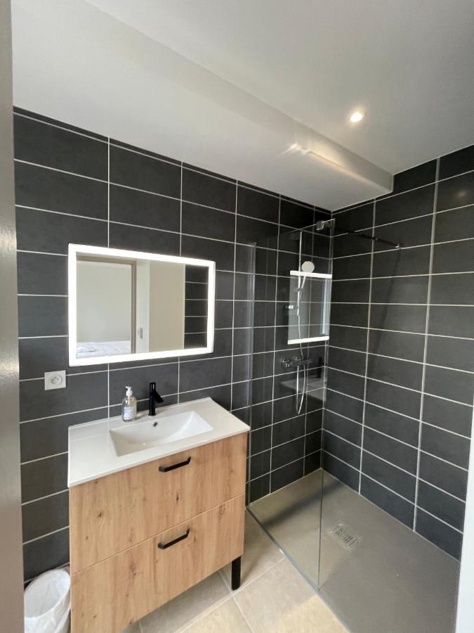 Le Salvador - Appart'Hotel De 18M2 A 44M2 La Talaudiere Extérieur photo