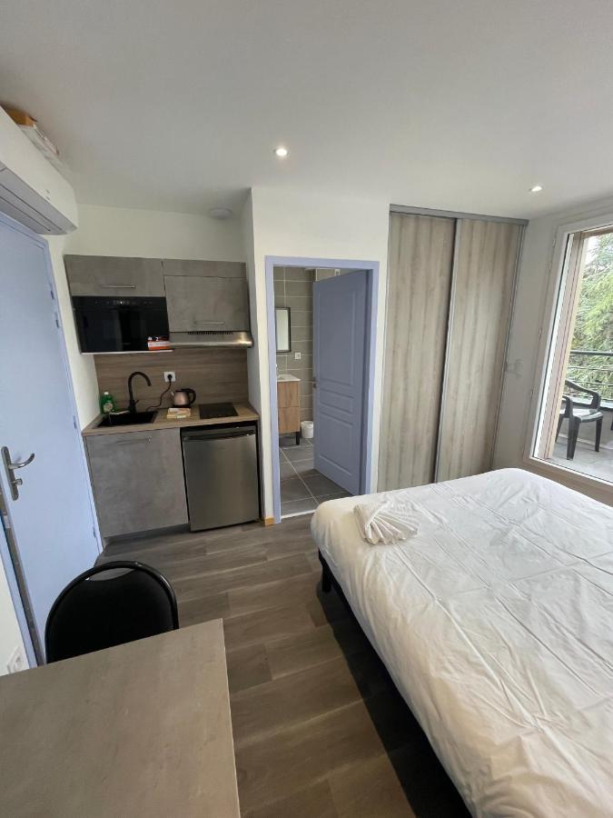 Le Salvador - Appart'Hotel De 18M2 A 44M2 La Talaudiere Extérieur photo