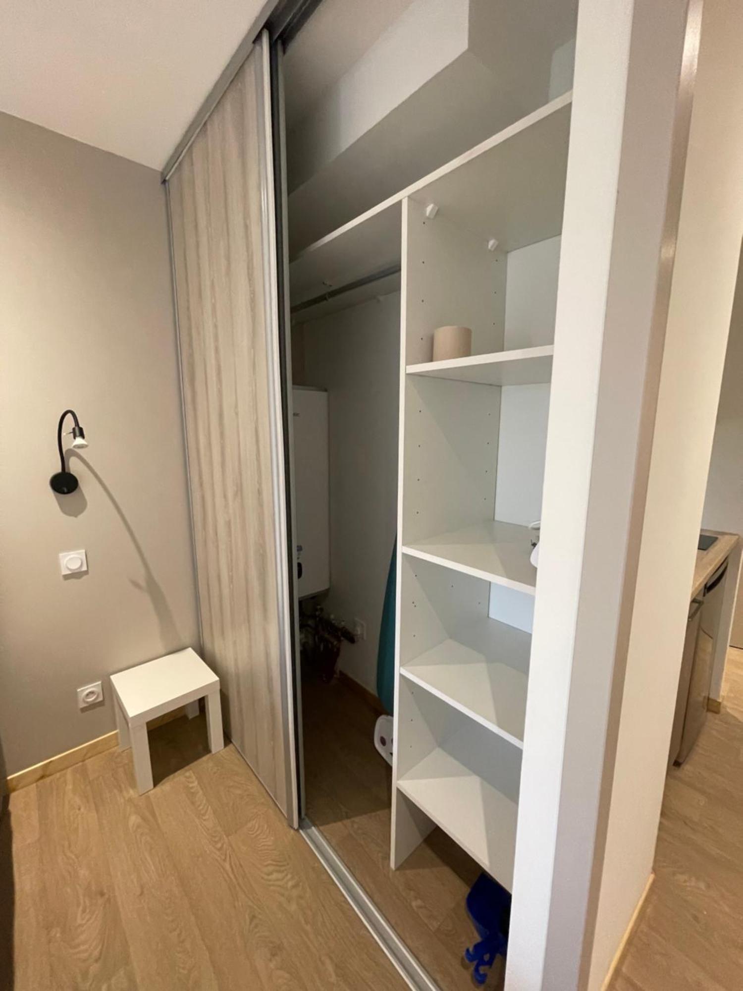 Le Salvador - Appart'Hotel De 18M2 A 44M2 La Talaudiere Extérieur photo