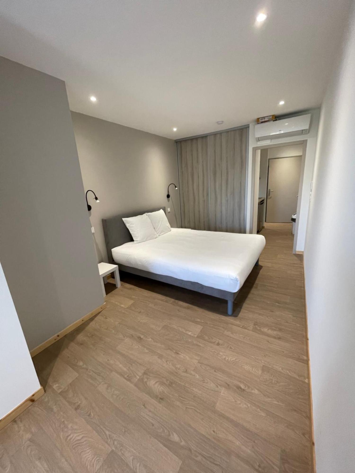 Le Salvador - Appart'Hotel De 18M2 A 44M2 La Talaudiere Extérieur photo