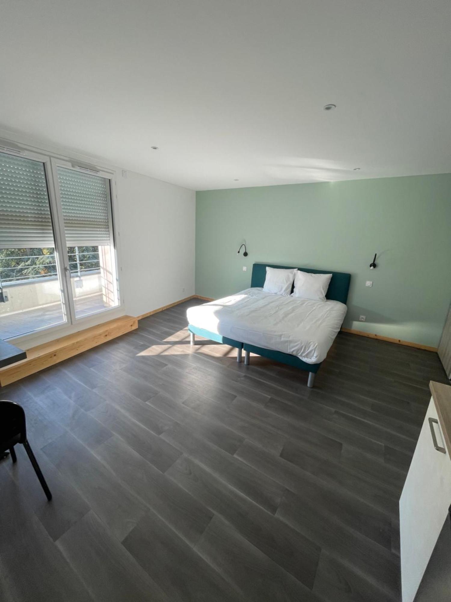 Le Salvador - Appart'Hotel De 18M2 A 44M2 La Talaudiere Extérieur photo