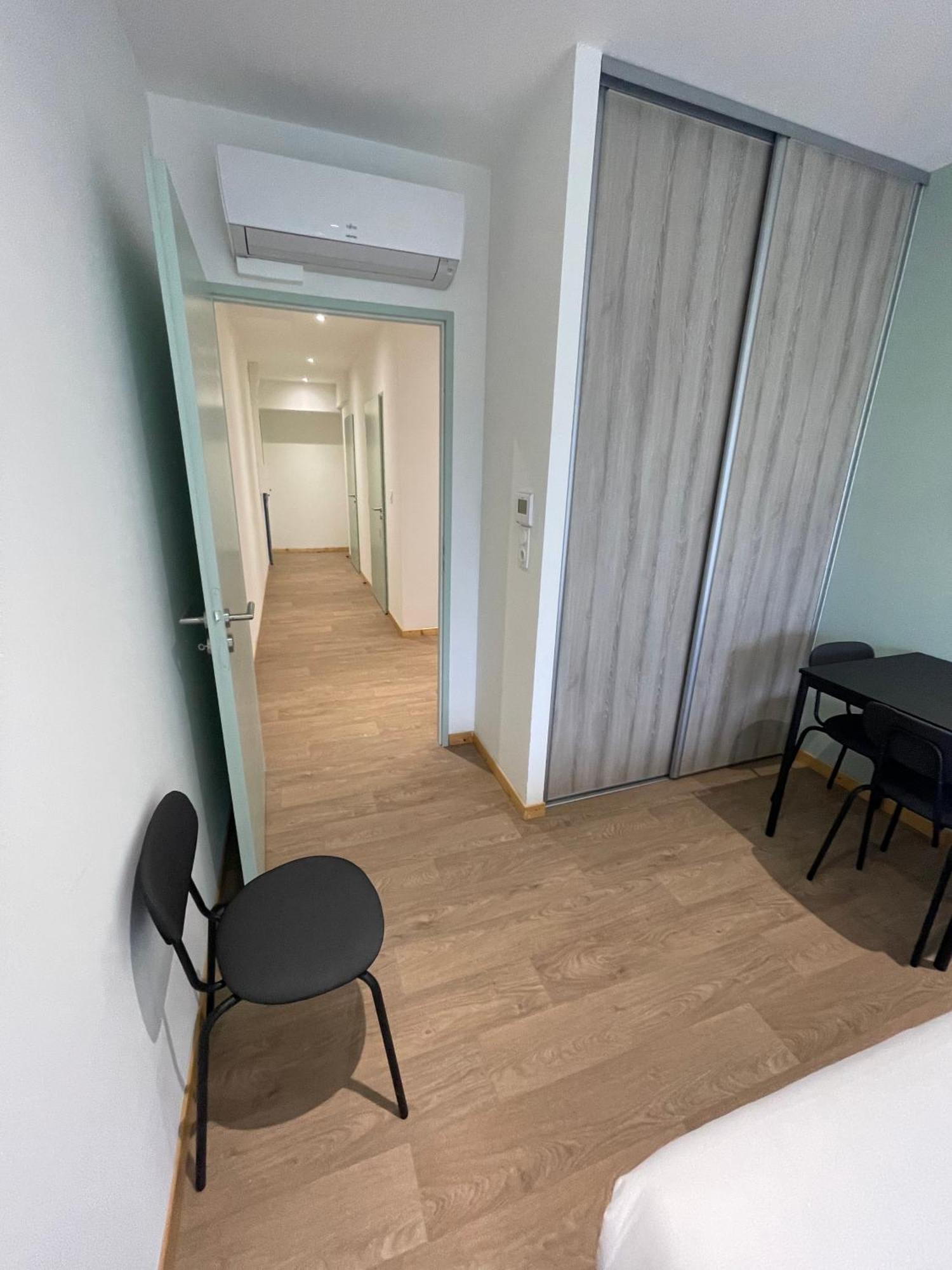 Le Salvador - Appart'Hotel De 18M2 A 44M2 La Talaudiere Extérieur photo