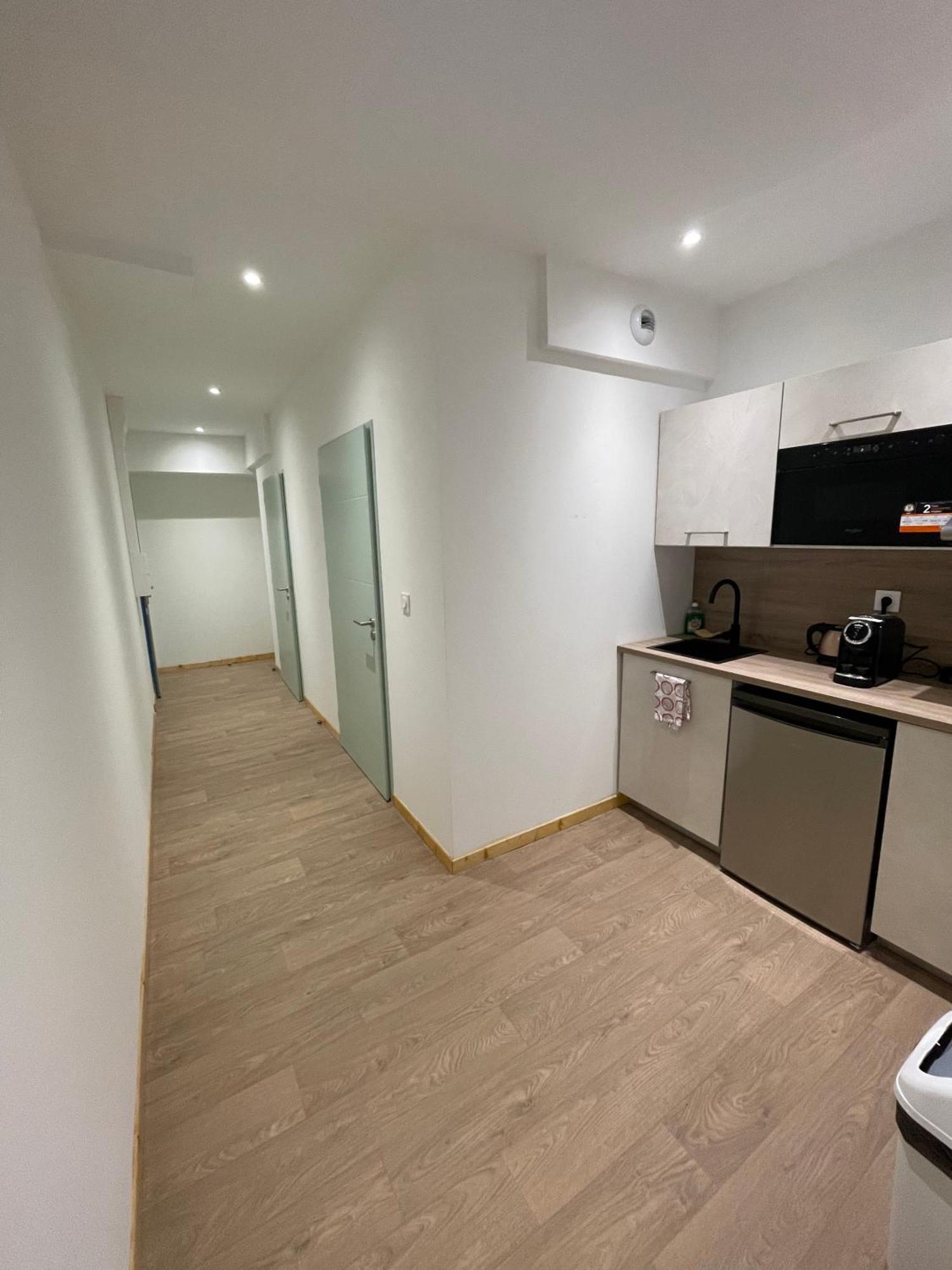 Le Salvador - Appart'Hotel De 18M2 A 44M2 La Talaudiere Extérieur photo